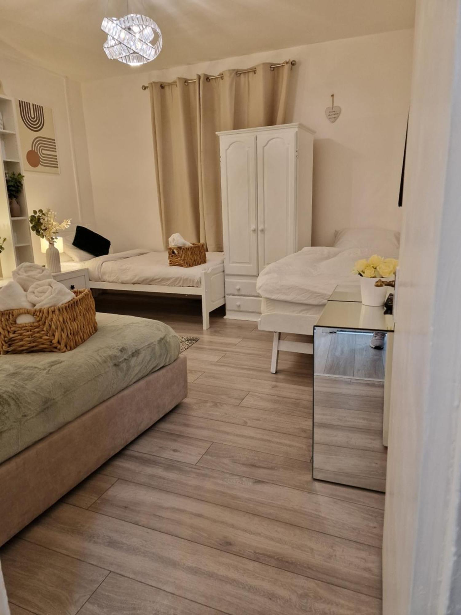 London - 1 Bedroom - 1 Bathroom - Wifi Екстер'єр фото